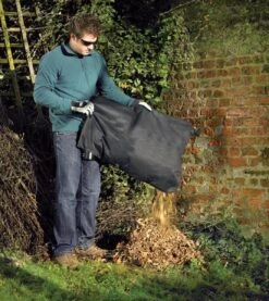 Black & Decker BLACK+DECKER GW3030-QS Bladblazer - 3000W - 50L Opvangbak - 16:1 Volumereductie -Tuin- En Buitenwinkels 1070x1200