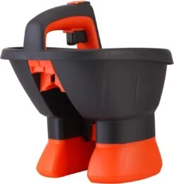 FUXTEC Strooier - Universele Handstrooier - Zoutstrooier - Kunstmeststrooier - Werkt Op Batterijen (geleverd Zonder Batterij) - FX-US270 9 FUXTEC Strooier - Universele Handstrooier - Zoutstrooier - Kunstmeststrooier - Werkt Op Batterijen (geleverd Zonder Batterij) - FX-US270 -Tuin- En Buitenwinkels 1131x1200 7