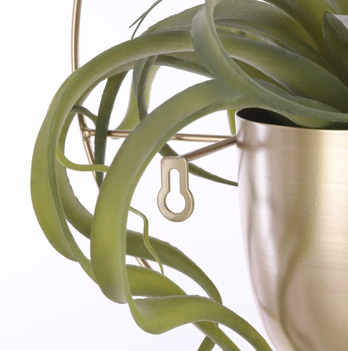 Mica Decorations Dexter Bloempot Wand - L34 X B14 X H34 Cm - Goud 5 Mica Decorations Dexter Bloempot Wand - L34 X B14 X H34 Cm - Goud - Afbeelding 3