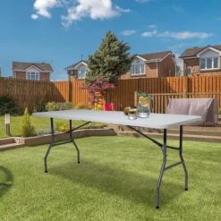 LifeGoods Klaptafel - Inklapbaar - 70x180cm - Verstelbare Vouwtafel - Weerbestendig - Wit -Tuin- En Buitenwinkels 1198x1200 2