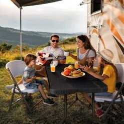 Lenx Klaptafel - Inklapbare Tafel - Opvouwbare Tuintafel - Vouwtafel - Inclusief Handvat En 2 Tafelkleden - 180x75x74cm - 6 Tot 8 Personen -Tuin- En Buitenwinkels 1199x1200