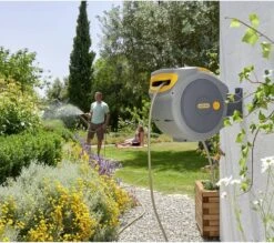 Hozelock AutoReel Slangenhouder / Wandslangbox 20m - Ø12,5mm 32 Hozelock AutoReel Slangenhouder / Wandslangbox 20m - Ø12,5mm -Tuin- En Buitenwinkels 1200x1066 2