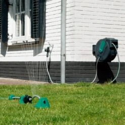 VONROC Automatische Slanghaspel – Incl. 25m Tuinslang, Aansluitslang, Spuitstuk, Koppelingen & Kraanaansluiting 14 VONROC Automatische Slanghaspel – Incl. 25m Tuinslang, Aansluitslang, Spuitstuk, Koppelingen & Kraanaansluiting -Tuin- En Buitenwinkels 1200x1200 1307