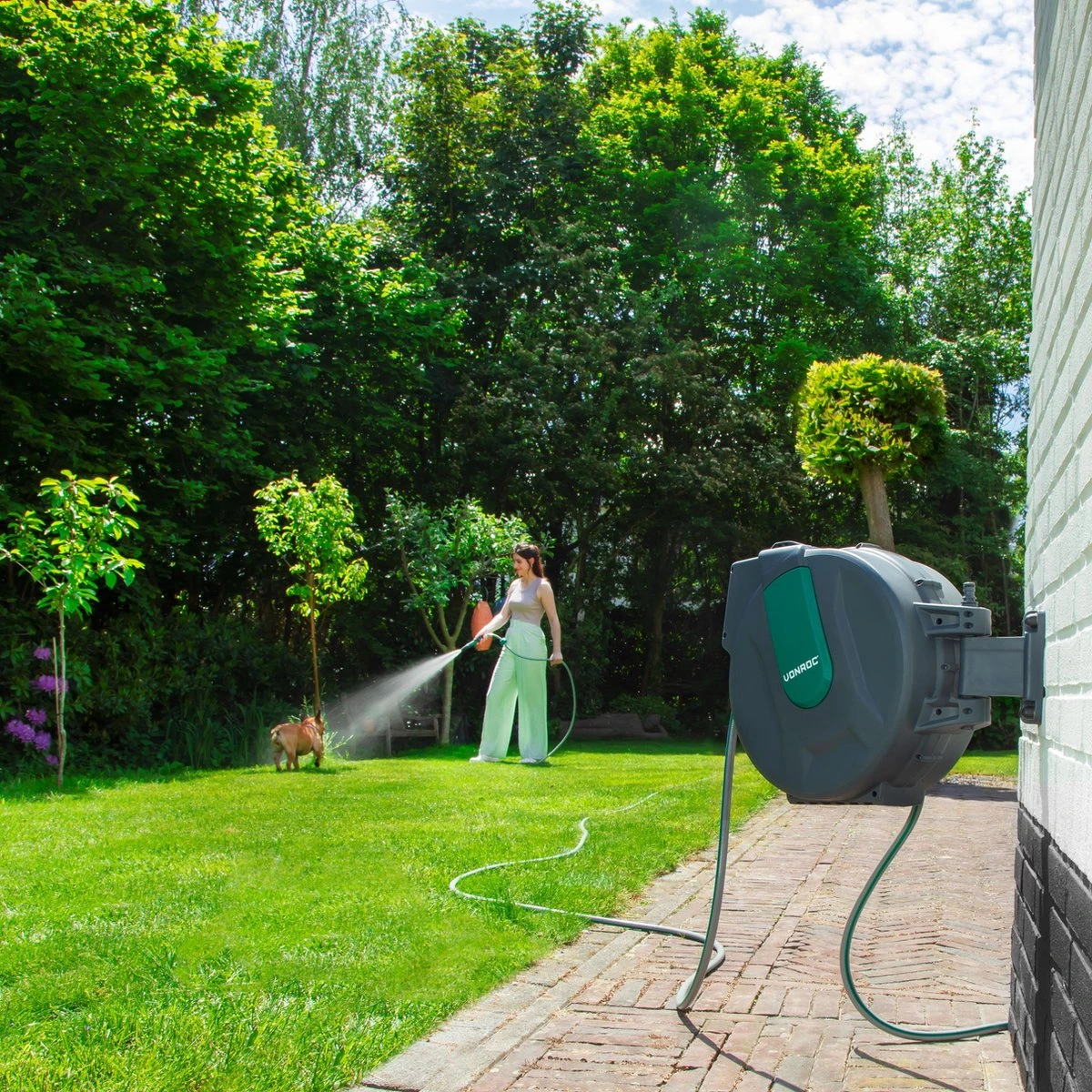 VONROC Automatische Slanghaspel – Incl. 25m Tuinslang, Aansluitslang, Spuitstuk, Koppelingen & Kraanaansluiting 9 VONROC Automatische Slanghaspel – Incl. 25m Tuinslang, Aansluitslang, Spuitstuk, Koppelingen & Kraanaansluiting - Afbeelding 7