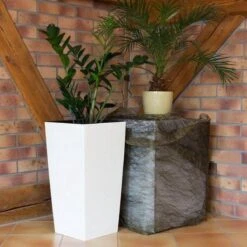 Prosperplast Kunststof Urbi Bloempot/plantenpot Met Binnenpot Wit 32 X 32 X 61 Cm - 21/49 Liter - Hoge Vierkante Bloempotten -Tuin- En Buitenwinkels 1200x1200 1443