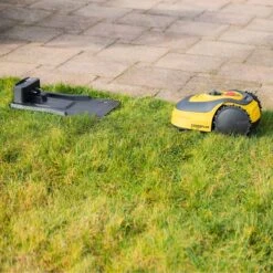 Powerplus POWXG6305 Robotmaaier - 18V - Voor Gazons Tot Ca. 500m² - Maaibreedte 180mm - Incl. Laadstation En Accessoires -Tuin- En Buitenwinkels 1200x1200 890