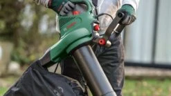 Bosch UniversalGardenTidy 2300 Bladblazer - Op Snoer - 2300 W -Tuin- En Buitenwinkels 1200x675 15