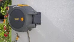 Hozelock AutoReel Slangenhouder / Wandslangbox 20m - Ø12,5mm 27 Hozelock AutoReel Slangenhouder / Wandslangbox 20m - Ø12,5mm -Tuin- En Buitenwinkels 1200x675 35