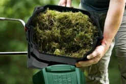 Bosch UniversalVerticut 1100 Verticuteermachine - Op Snoer - 1100 W - 32 Cm Maaibreedte - Met 50 Liter Opvangbak 14 Bosch UniversalVerticut 1100 Verticuteermachine - Op Snoer - 1100 W - 32 Cm Maaibreedte - Met 50 Liter Opvangbak -Tuin- En Buitenwinkels 1200x798 10