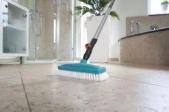 GARDENA Combisysteem - Schrobber - Werkbreedte 30 Cm - Aanbevolen Steellengte 130/150 Cm -Tuin- En Buitenwinkels 1200x799 126