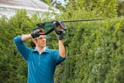 Bosch UniversalHedgeCut 18-55 Heggenschaar - Zonder 18V Accu En Oplader -Tuin- En Buitenwinkels 1200x800 244