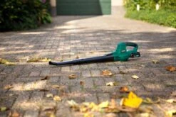 VONROC Accu Bladblazer – VPower 20V – 2 Standen – Max. Blaassnelheid 190km/u – Incl. Accu En Oplader -Tuin- En Buitenwinkels 1200x800 266