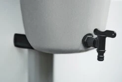 Elho Green Basics Rain Catcher 33 - Regenton Voor Balkonbuiten - Ø 33.5 X H 73.5 Cm - Grijs/Living Concrete -Tuin- En Buitenwinkels 1200x800 417