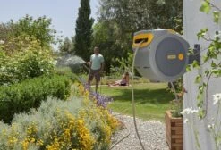 Hozelock AutoReel Slangenhouder / Wandslangbox 20m - Ø12,5mm 36 Hozelock AutoReel Slangenhouder / Wandslangbox 20m - Ø12,5mm -Tuin- En Buitenwinkels 1200x816 3