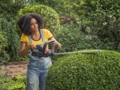 GARDENA - ComfortCut 50/18V-P4A Ready-To-Use Set - Heggenschaar -Tuin- En Buitenwinkels 1200x899 17