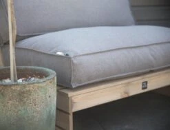 2L Home & Garden Rugkussen Metro Lounge Grijs - 120 X 40cm -Tuin- En Buitenwinkels 1200x920 2