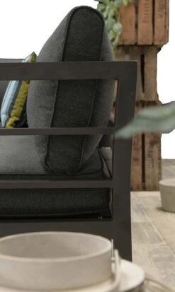 Blakes Lounge Diningset - 4 Delig - Donker Grijs -Tuin- En Buitenwinkels 717x1200