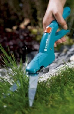 GARDENA Classic Grasschaar Vast Model -Tuin- En Buitenwinkels 782x1200 1