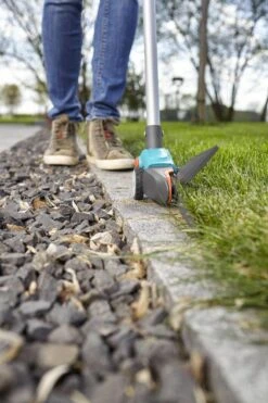 GARDENA Comfort Grasschaar - Op Steel 22 GARDENA Comfort Grasschaar - Op Steel -Tuin- En Buitenwinkels 799x1200 27