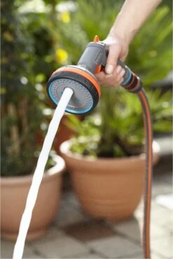 GARDENA - Comfort Broeskop - 5 Straalsoorten - Grijs -Tuin- En Buitenwinkels 801x1200 5