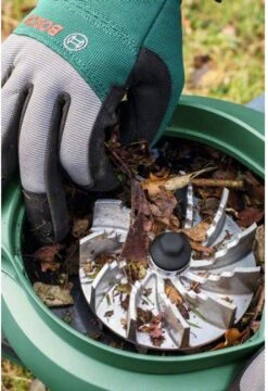 Bosch UniversalGardenTidy 2300 Bladblazer - Op Snoer - 2300 W -Tuin- En Buitenwinkels 823x1200 3