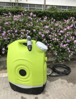 GD73 Aqua2go Lithium Drukreiniger Zonder Vaste Stroom- En Wateraansluiting, Voor Al Uw Outdoor-activiteiten -Tuin- En Buitenwinkels 918x1200 1