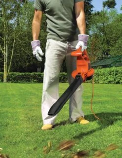 Black & Decker BLACK+DECKER GW3030-QS Bladblazer - 3000W - 50L Opvangbak - 16:1 Volumereductie -Tuin- En Buitenwinkels 922x1200 2